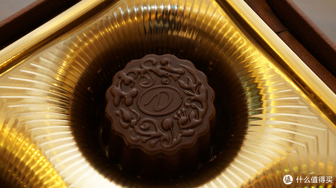 巧克力巨头也来做月饼——德芙巧月吃后感