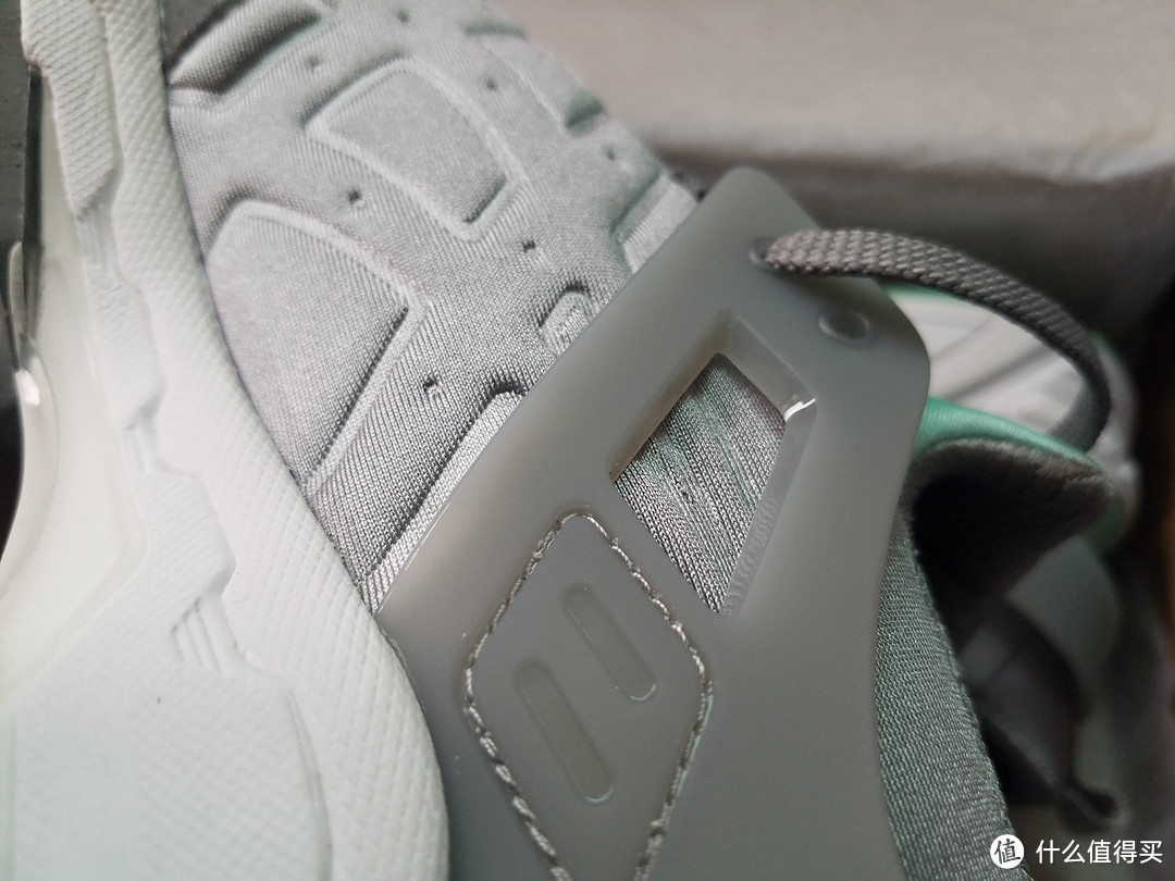 日亚购入ASICS 亚瑟士 GT-DS Retro 中性复古跑鞋 开箱