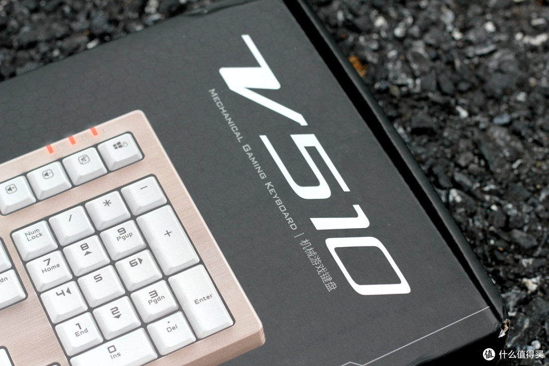 #本站首晒# 不玩灯! - 简评雷柏(Rapoo) V510 机械游戏键盘