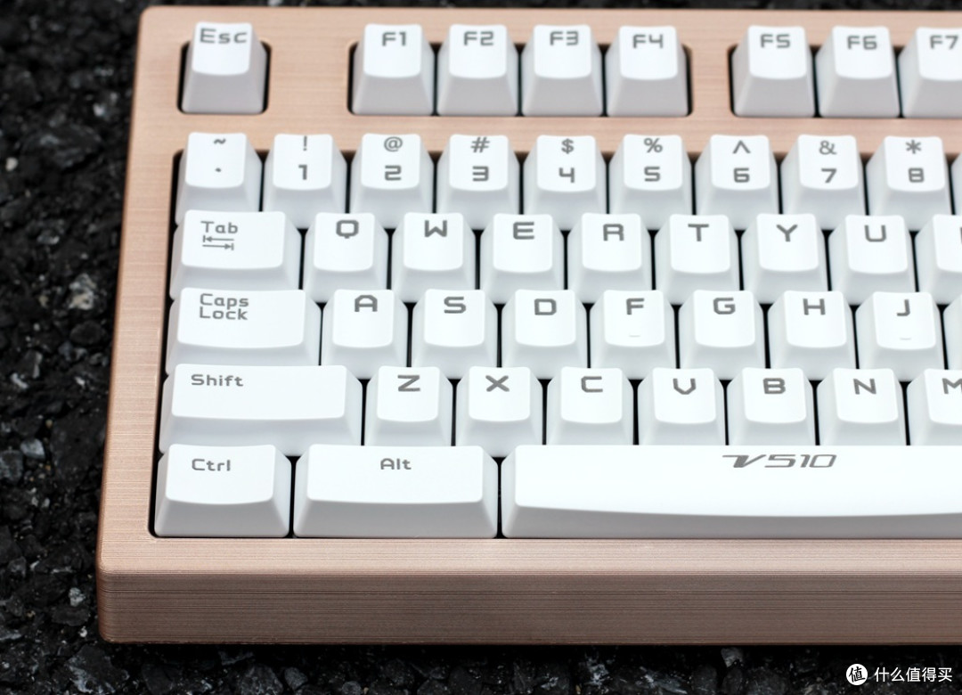 #本站首晒# 不玩灯! - 简评雷柏(Rapoo) V510 机械游戏键盘