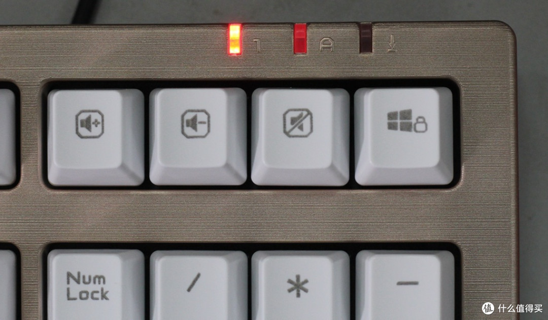 #本站首晒# 不玩灯! - 简评雷柏(Rapoo) V510 机械游戏键盘