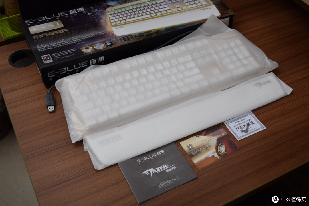 键盘还是机械的好——E-3LUE 宜博 K751 RGB机械键盘 开箱