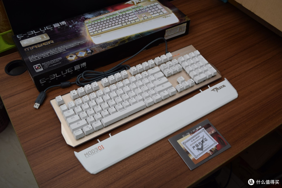 键盘还是机械的好——E-3LUE 宜博 K751 RGB机械键盘 开箱