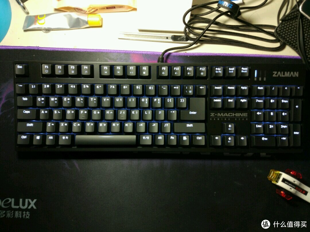 ZALMAN 扎曼 ZMK-660M 樱桃红轴背光机械键盘 开箱