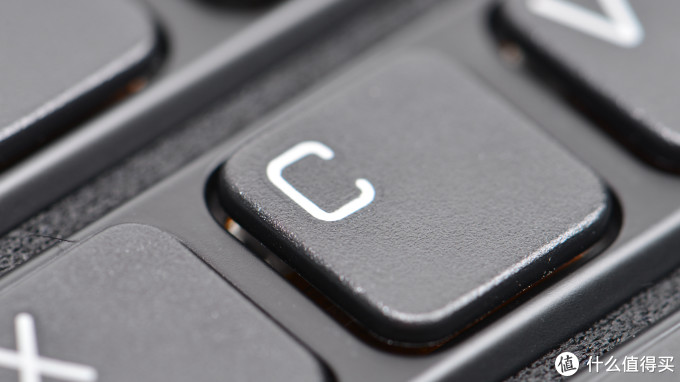 #本站首晒#设计最棒的折叠键盘：LG Rolly Keyboard 710 舒适的可卷曲全键盘