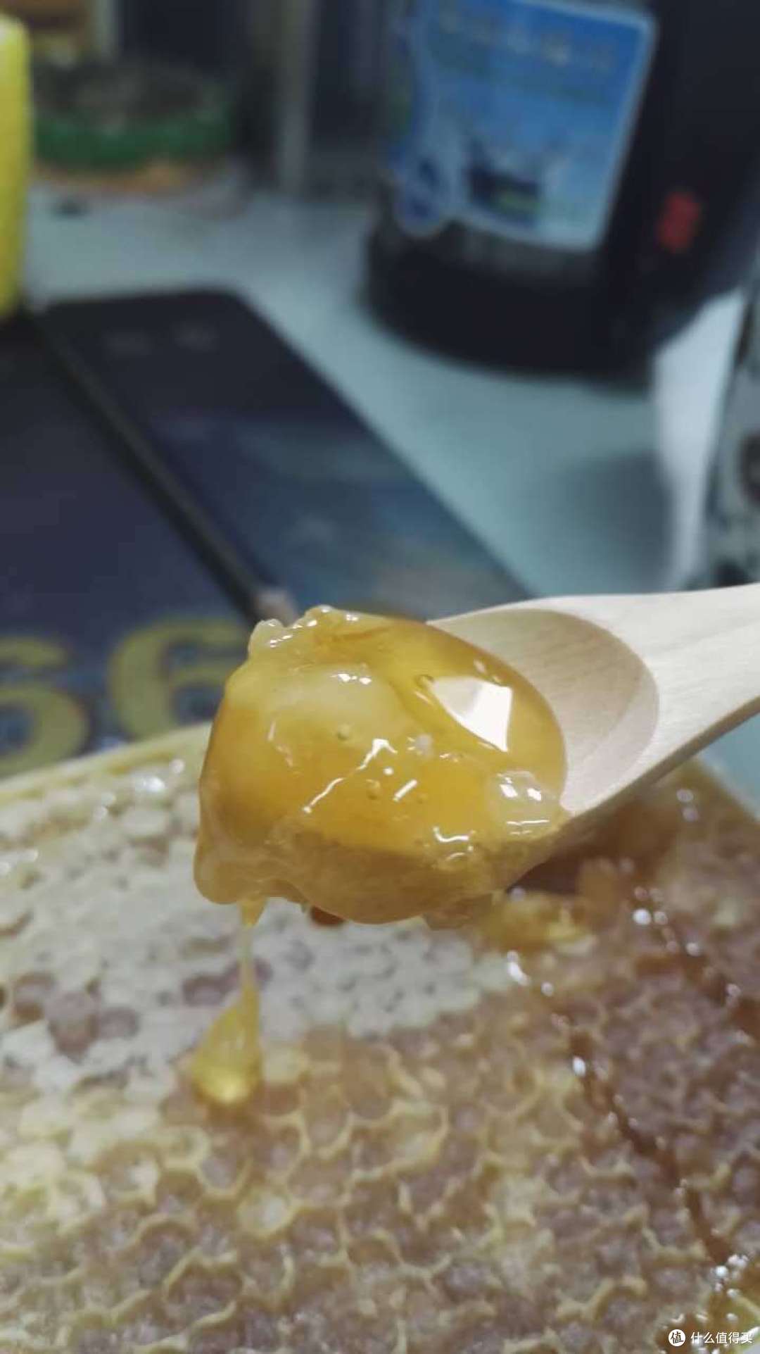 可以用勺子吃的蜂蜜——巢蜜
