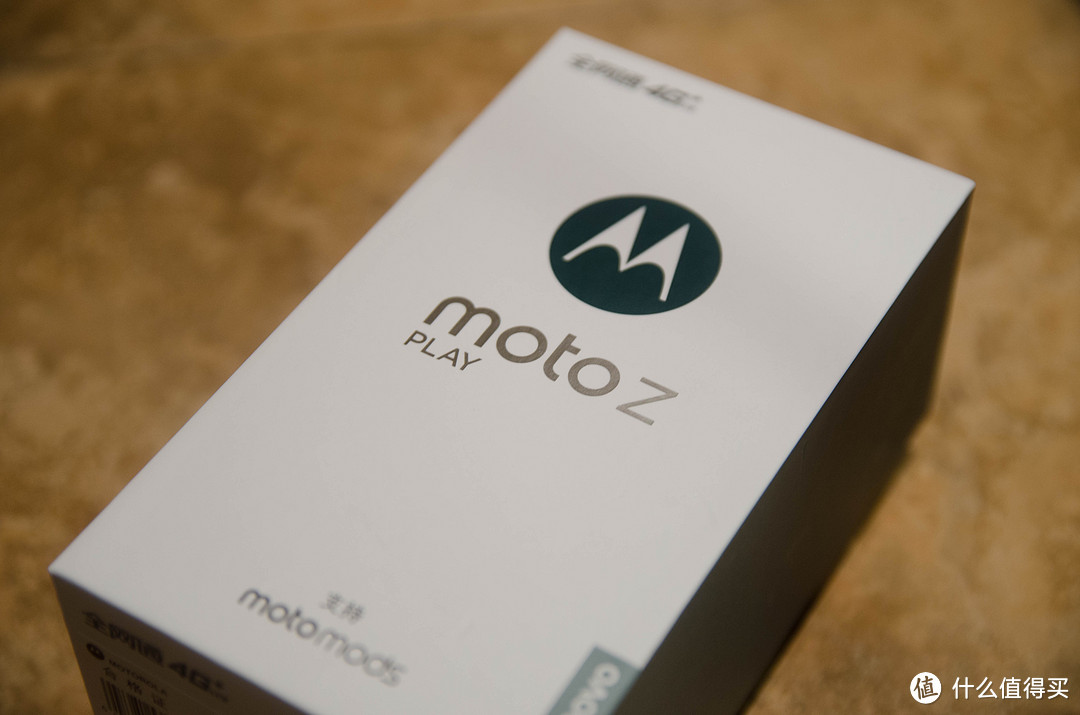 #原创新人# Hello Moto，你的信仰还剩多少——moto z play+摩影模块开箱+简评