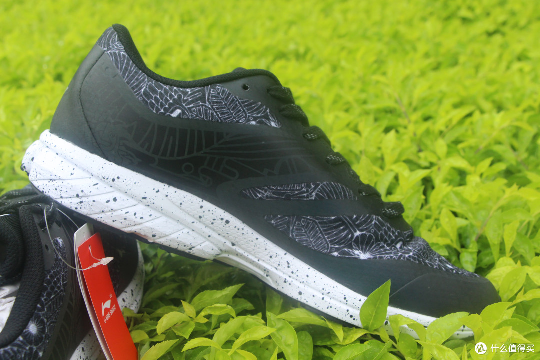 LI-NING 李宁 赤兔辉煌版 智能跑鞋 开箱