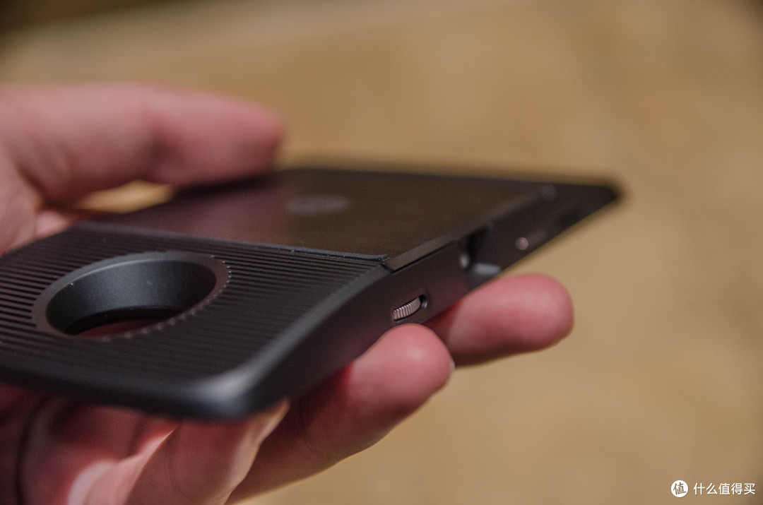 #原创新人# Hello Moto,你的信仰还剩多少——moto z play+摩影模块开箱+简评