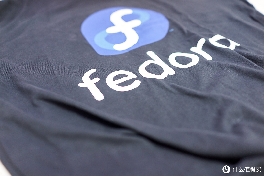 为信仰充值 — Fedora T恤衫 开箱