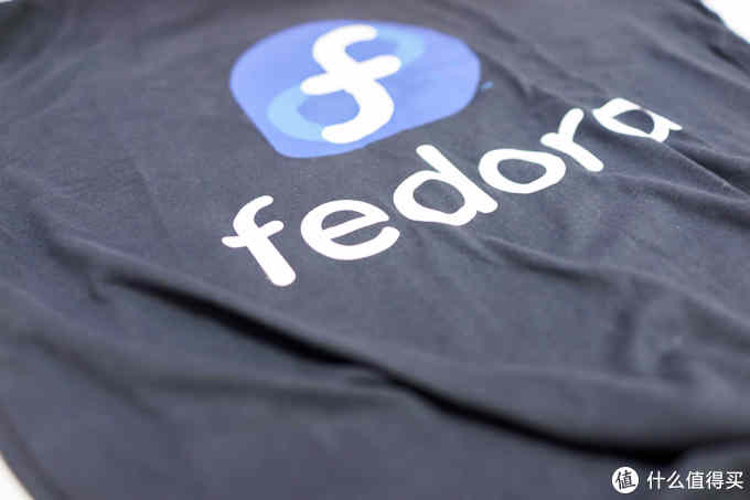 为信仰充值 — Fedora T恤衫 开箱