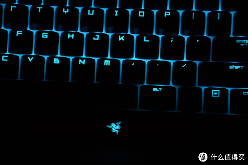 699元能买到的 RGB 机械键盘会是什么样？—— RaZER 雷蛇 黑寡妇蜘蛛竞技幻彩版 87键 使用测评