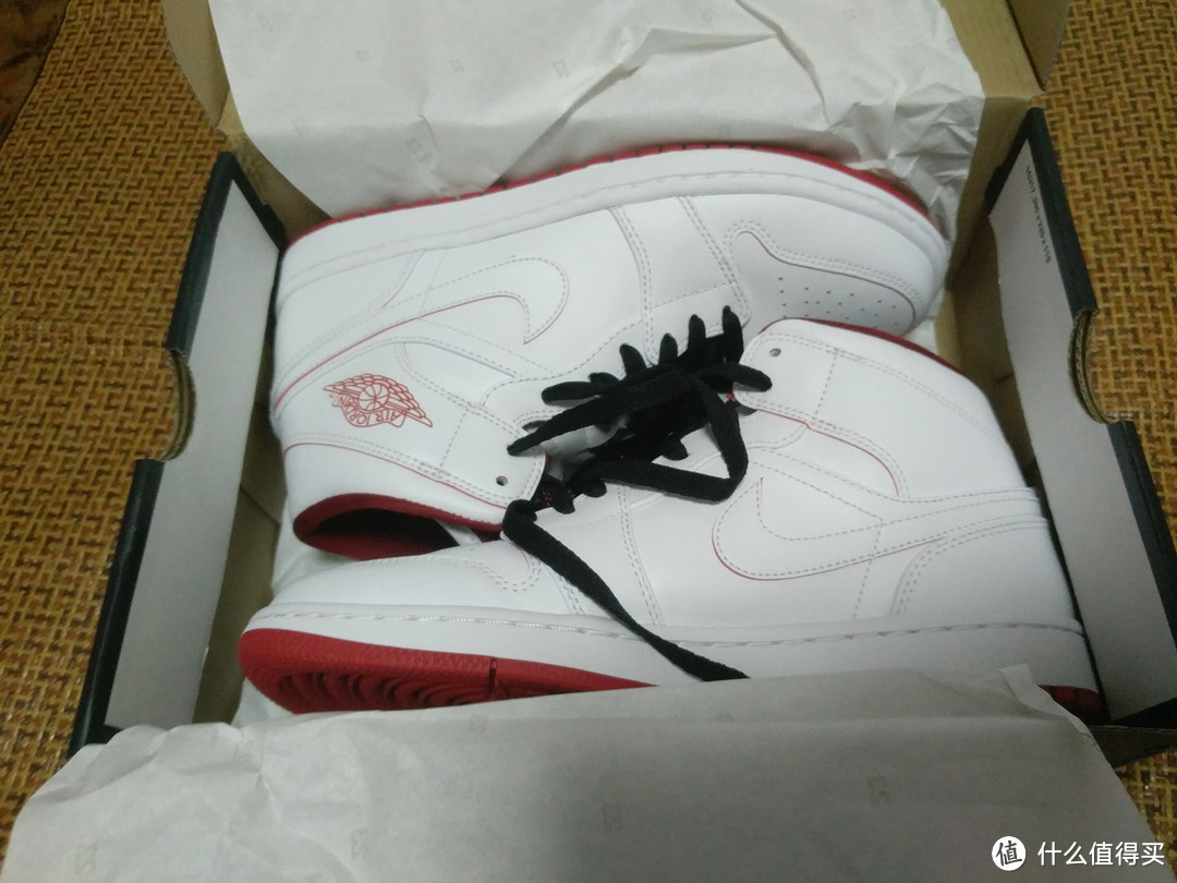 Eastbay新入：Air Jordan 乔丹 1 mid 篮球鞋