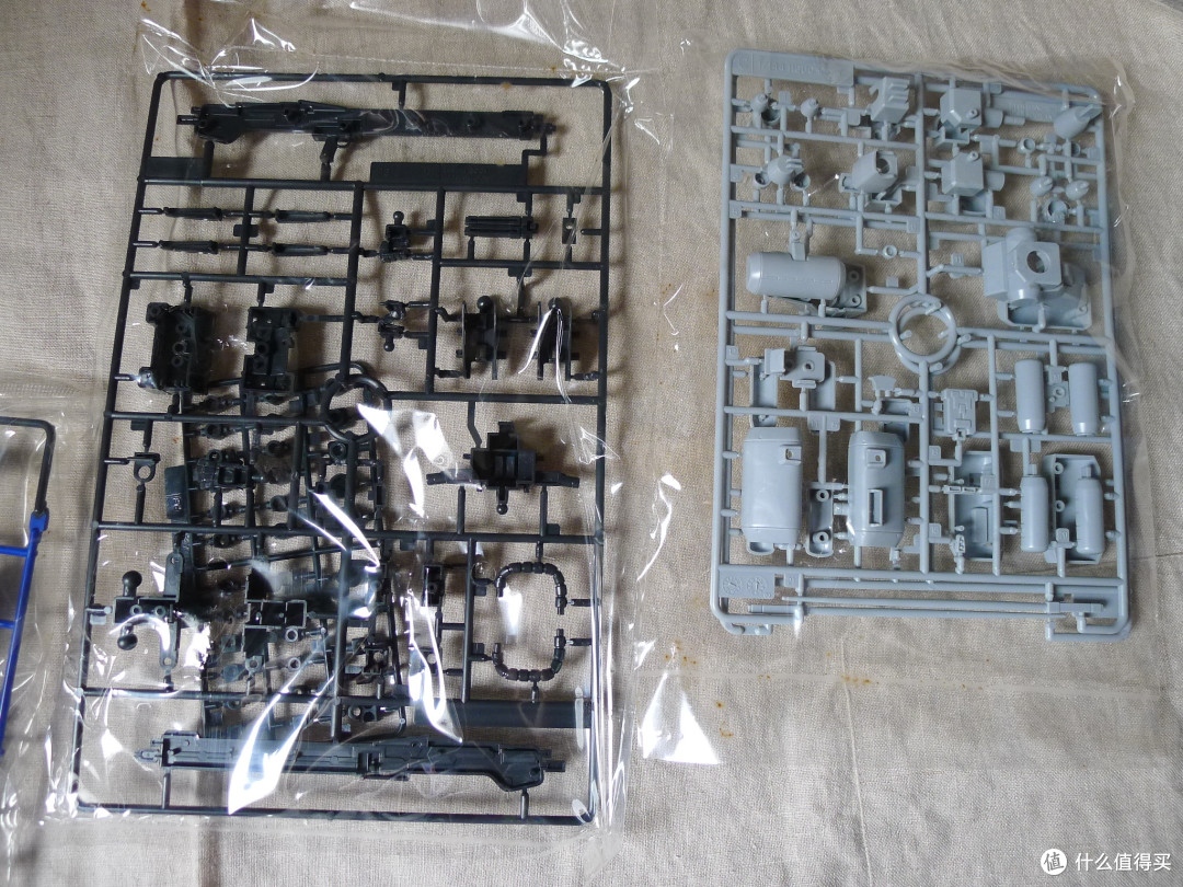 零经验手残,新手上路的第一个 BANDAI 高达 HG