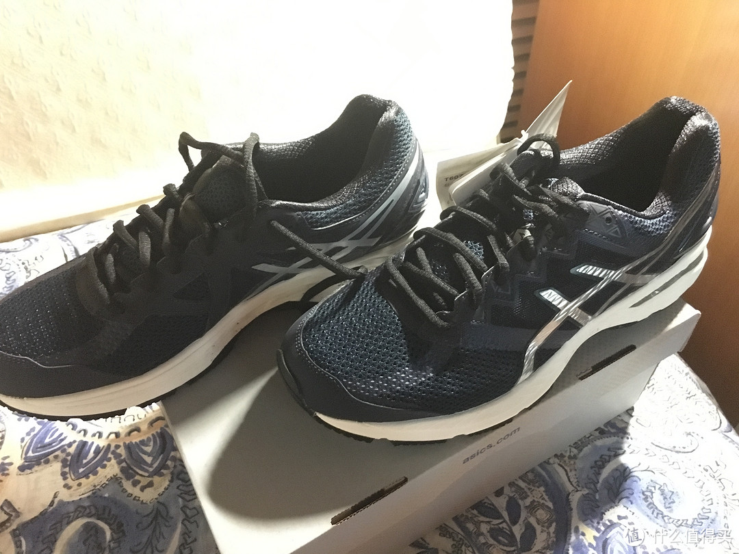 我的痛风我的脚：ASICS 亚瑟士 GT-2000 男子支撑跑鞋