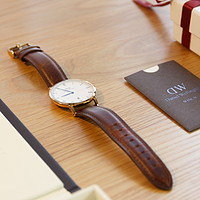 Daniel Wellington 1101DW / 1131DW 情侣对表品牌故事介绍(创建人|诞生)