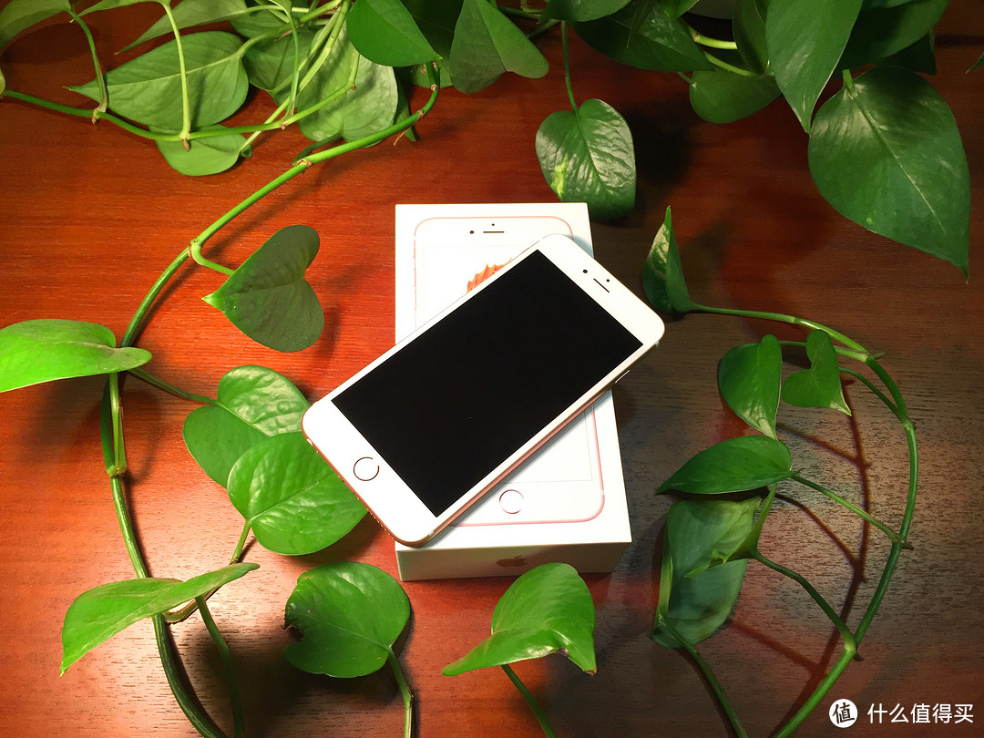 最后抄底开箱：Apple 苹果 iPhone 6s plus 粉色（贴rock膜）