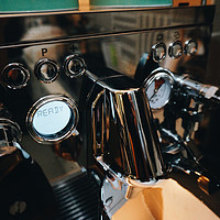 惠家KD-310咖啡机使用评测(冲煮头|显示屏|冲煮压力表|液晶面板|冲泡计时)