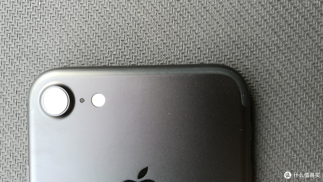 犹抱琵琶半遮面 — Apple 苹果 iPhone7 开箱评测