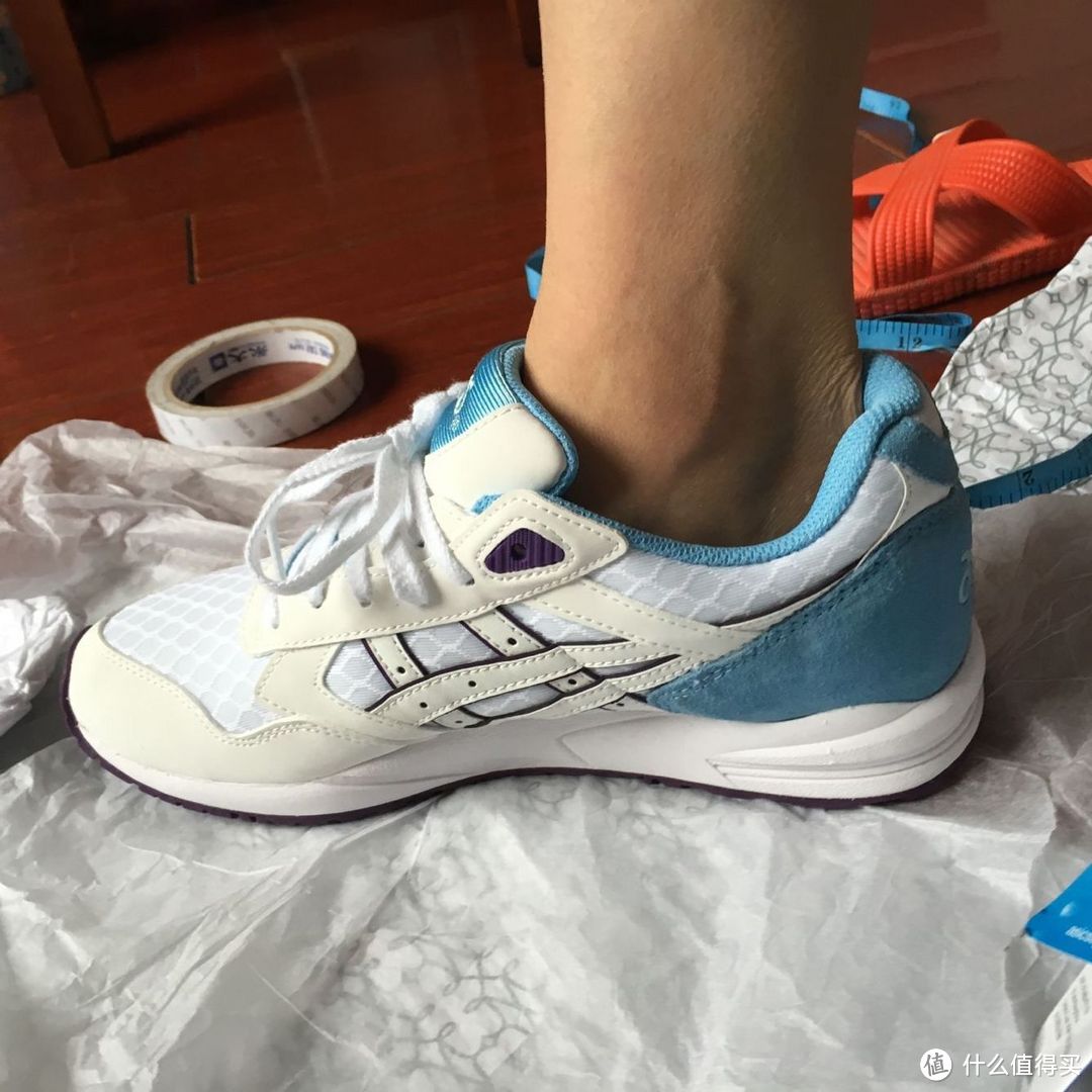 天真不能无鞋：ASICS 亚瑟士 Tiger Gel-Saga 女士运动鞋 开箱