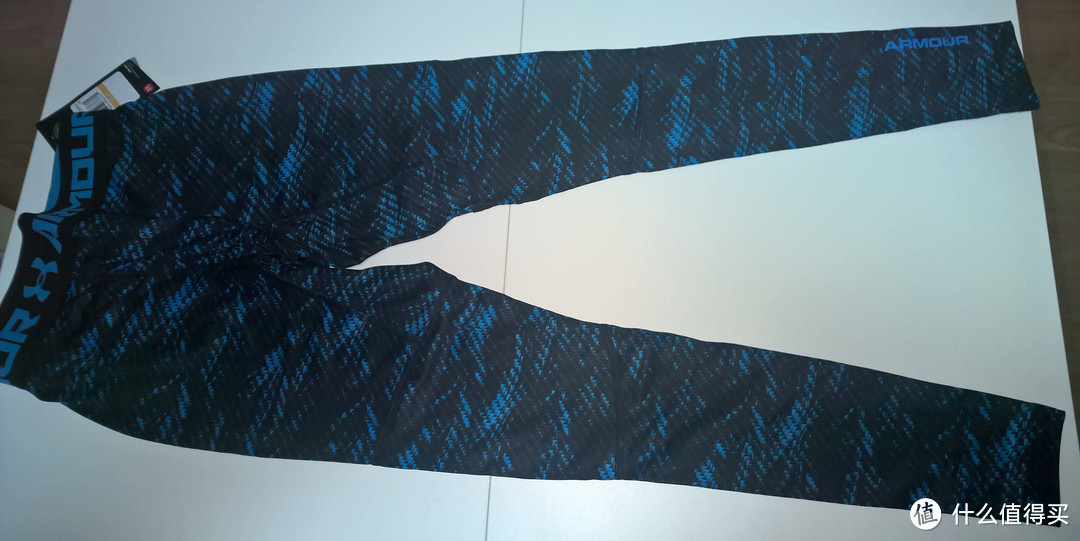 Skins 思金斯 压缩袜 & UNDER ARMOUR 安德玛 Fitness Legging 强力伸缩紧身裤 开箱