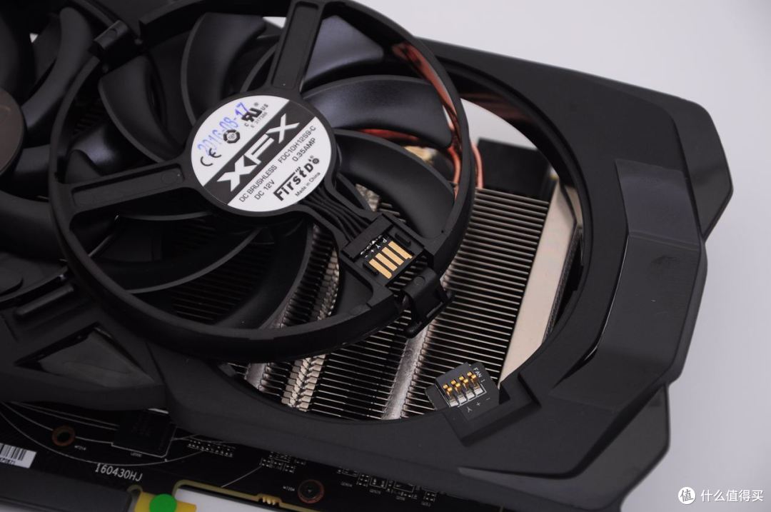 能单打1060双抗1080?XFX RX480 4G以及双卡交火那些事