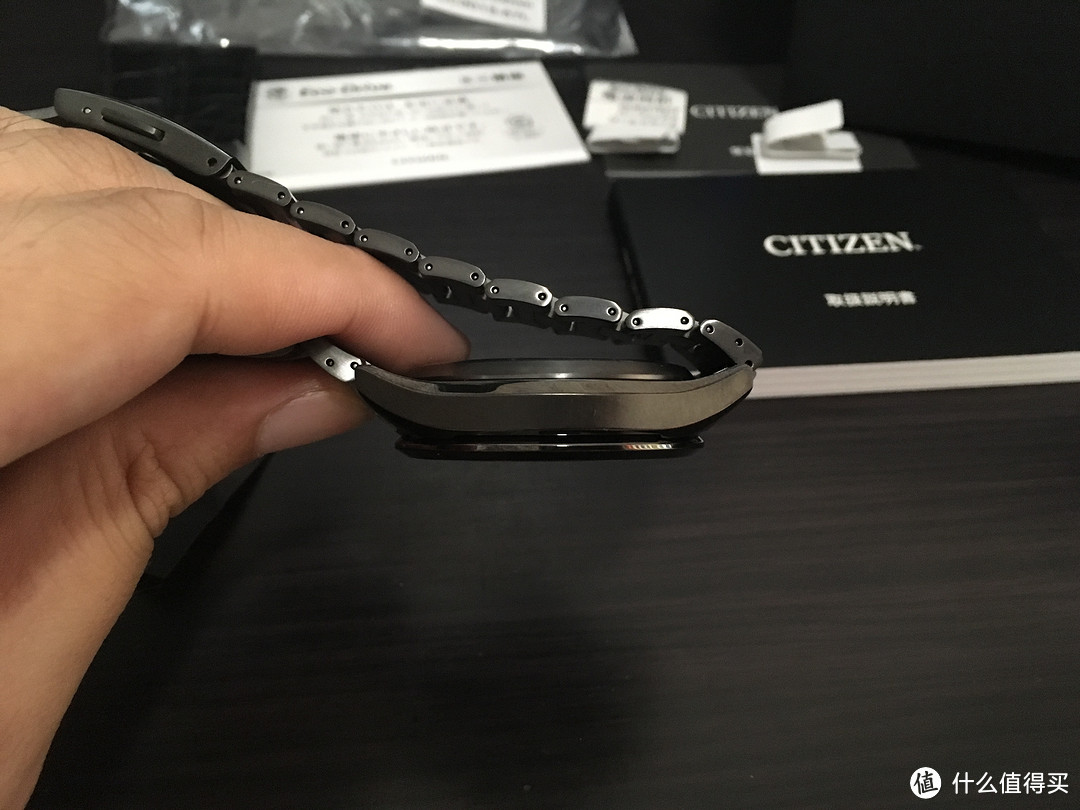 为冬天准备一块表——CITIZEN 西铁城 CC3015-57L LIGHT in BLACK全球限定版开箱