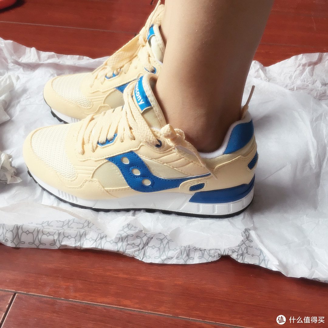 天真不能无鞋：saucony 圣康尼 Originals Shadow 5000 女款复古跑鞋 开箱