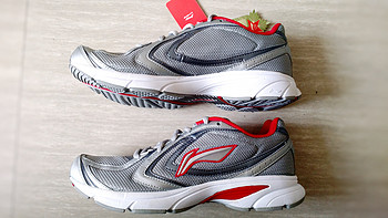 99元买30个月龄的清仓鞋：LI-NING 李宁 减震跑步鞋 ARHJ059-1