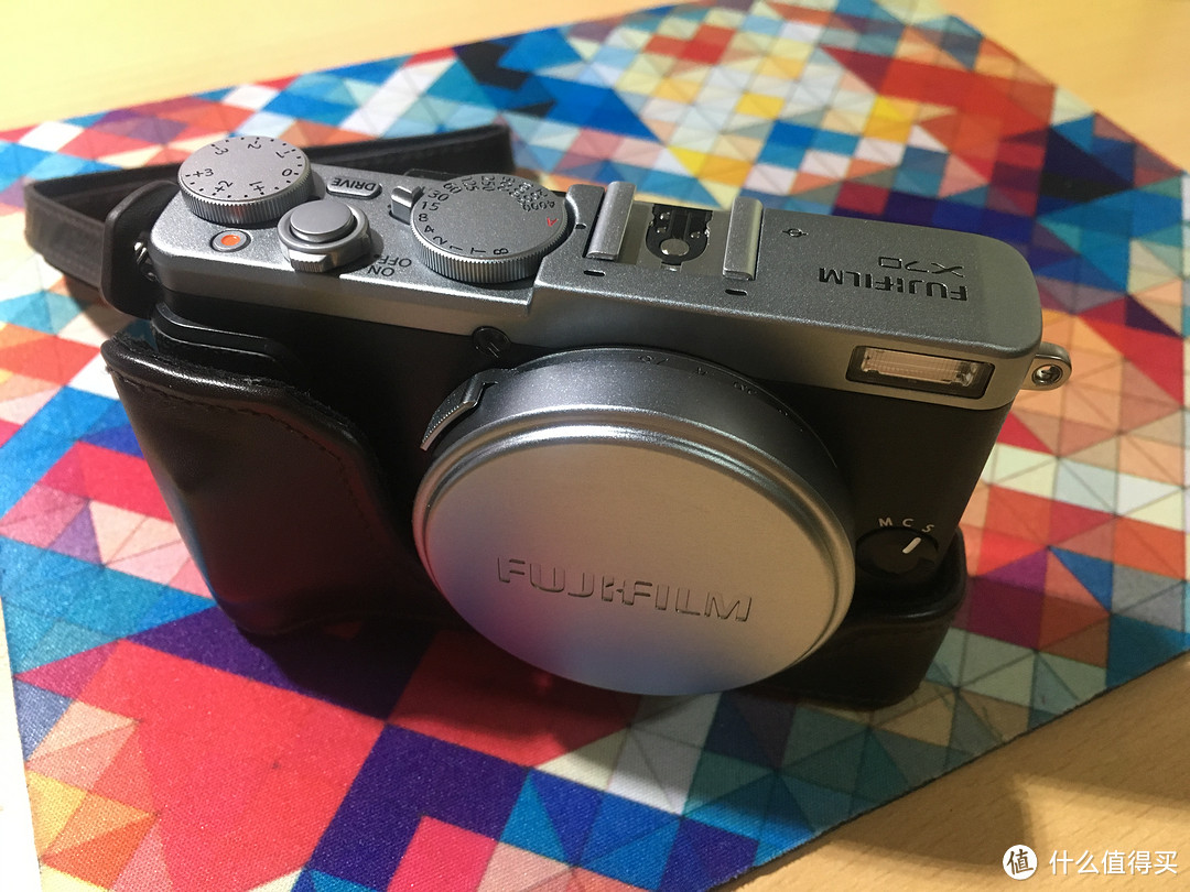 分不完的12期吃不完的土，恍然入手——FUJIFILM 富士 X70 相机