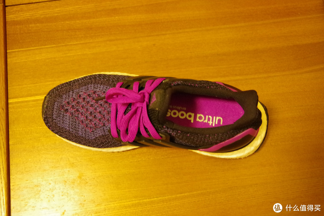 来吧，一起去夜跑！adidas 阿迪达斯 Ultra Boost 年度旗舰跑鞋 开箱