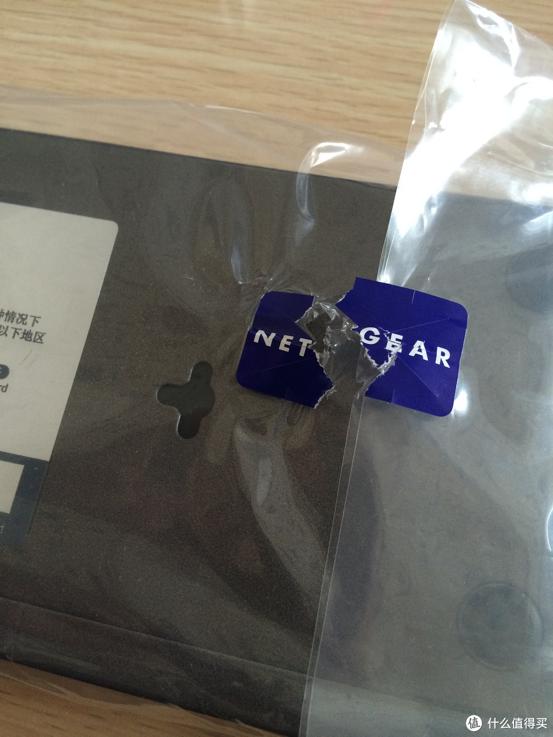 NETGEAR GS116E V2 简单网管千兆交换机开箱及拆解