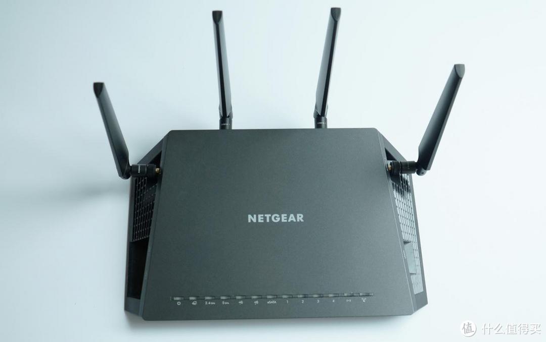 路由器也能穷三代：NETGEAR 美国网件 R7800 开箱和6400简单对比