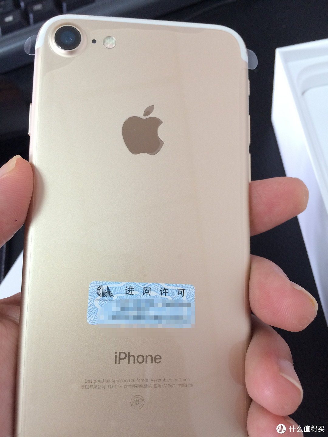 昔日王者，恶搞开箱 — 招行分期购入iPhone7 金色 开箱与体验