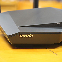 外形硬朗、做工出色——Tenda 腾达 AC18 1900M 增强型 11ac 双频千兆口路由器