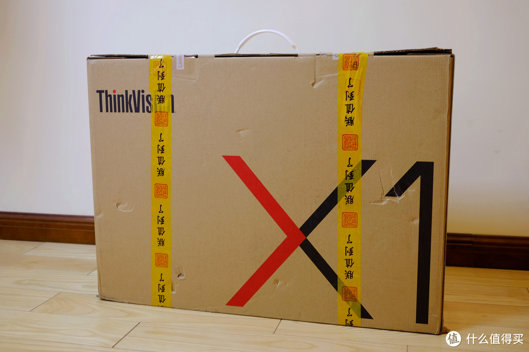 ThinkVision X1 联想专业广色域显示器：从不止于思考，真实保持本色