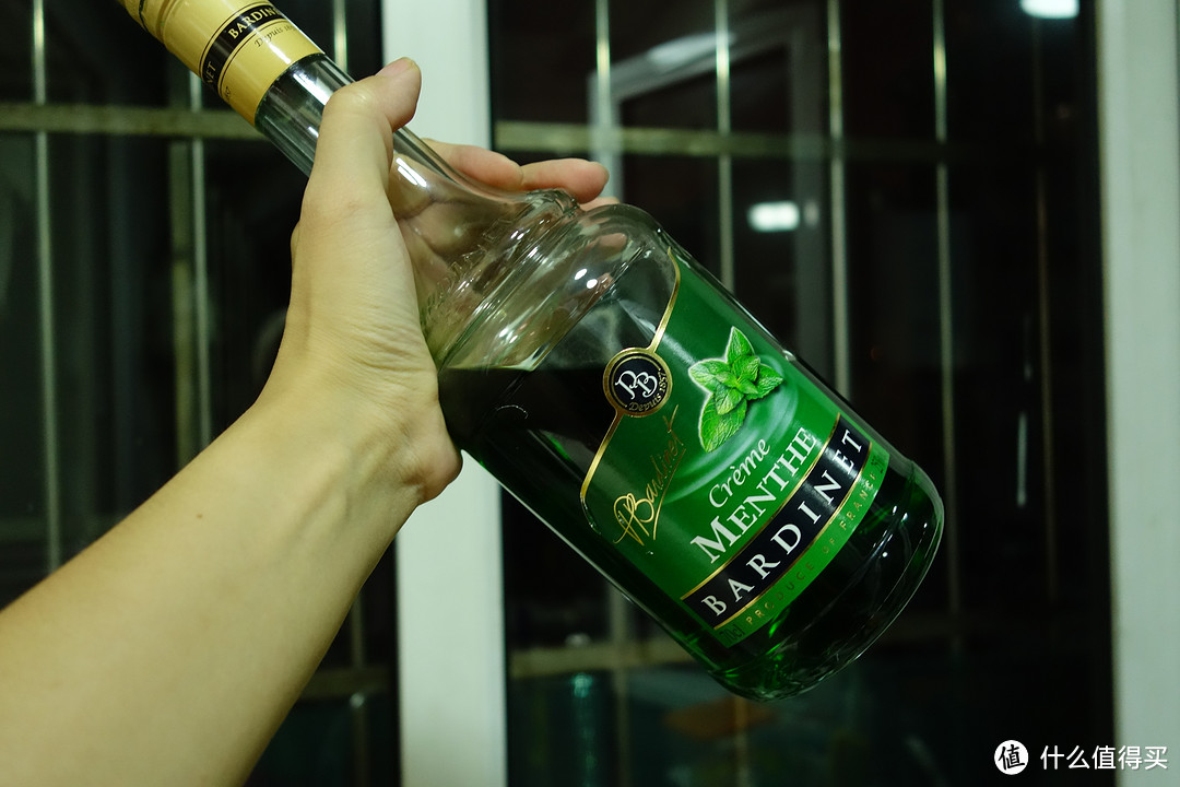 果酒比药酒好喝：乱泡水果白葡萄酒教程