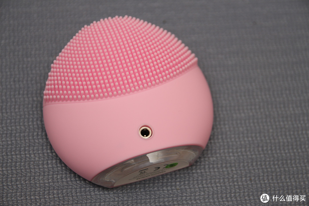 送给老婆的小礼物：FOREO LUNA mini 2 净透舒缓洁面仪