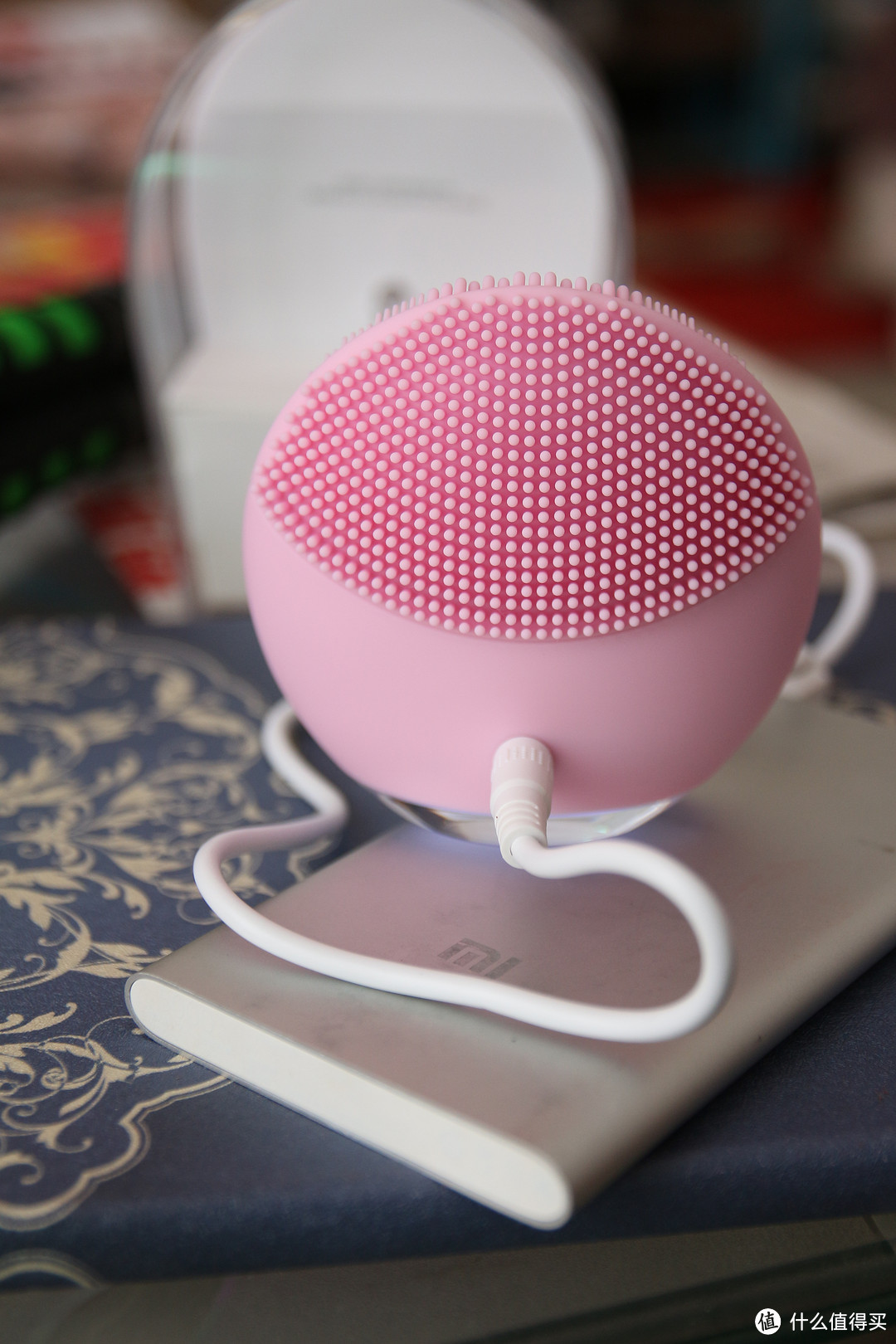 送给老婆的小礼物：FOREO LUNA mini 2 净透舒缓洁面仪