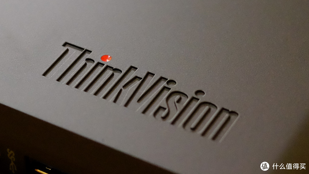 ThinkVision X1 联想专业广色域显示器：从不止于思考，真实保持本色