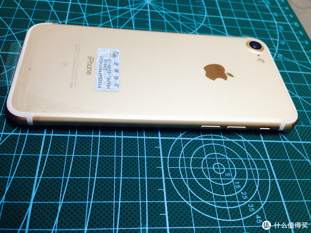 #原创新人# 愉快的周末开箱：Apple 苹果 iPhone 7 丐版