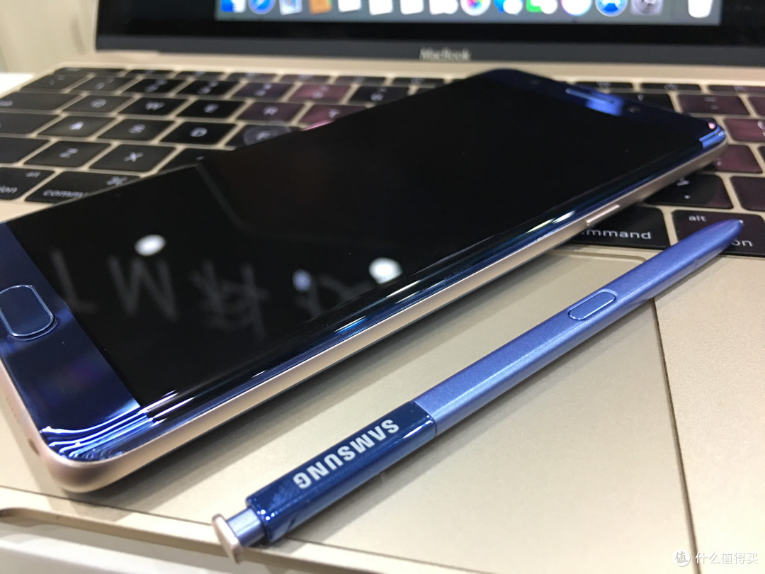 三星 boom 7:samsung 三星 galaxy note7 珊瑚蓝 美丽的外观赏析