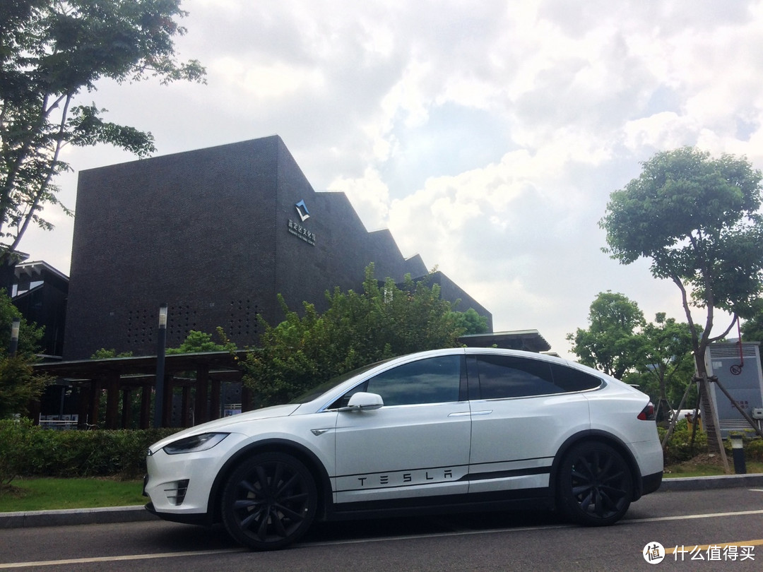 老司机测评：特斯拉Model X——外星来客