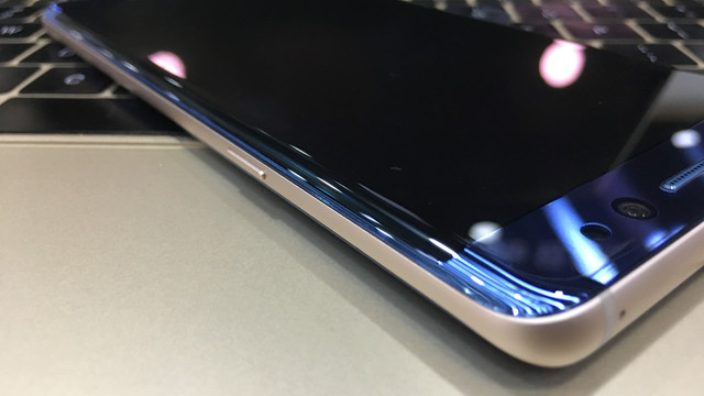 三星boom 7:samsung 三星 galaxy note7 珊瑚蓝 美丽的外观赏析