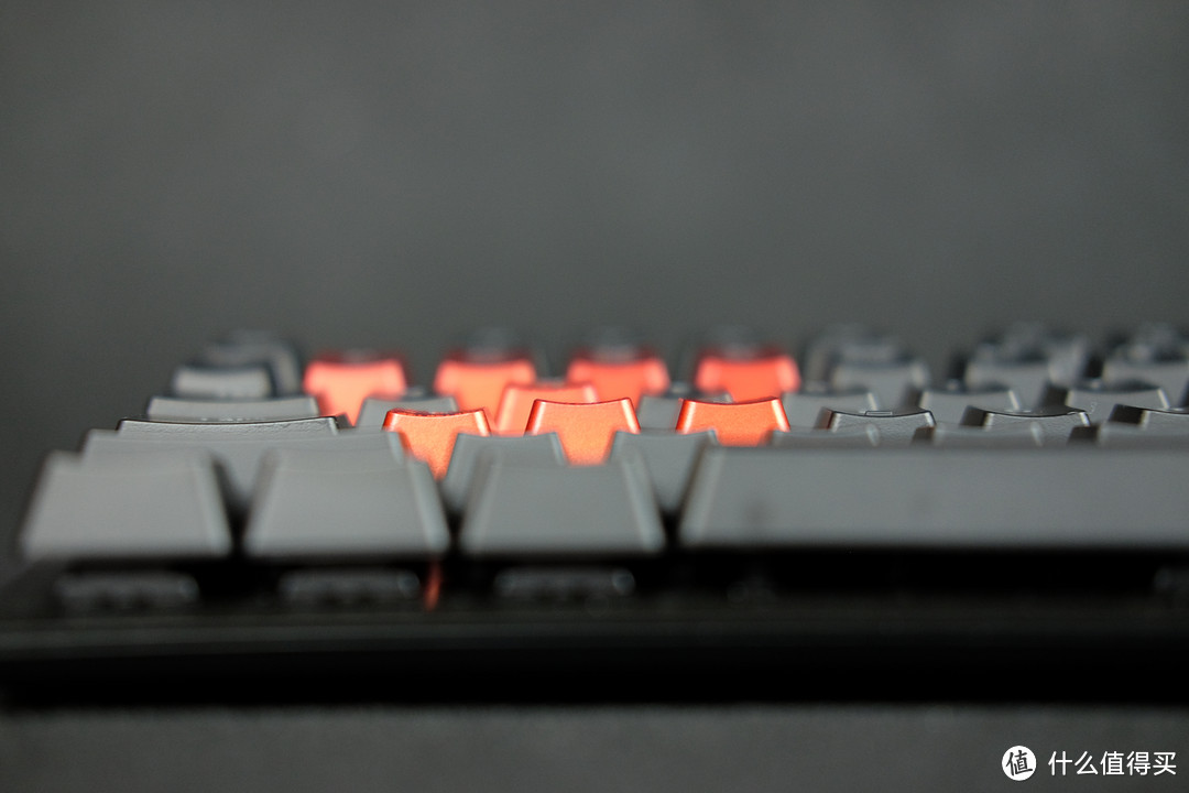精致与实用的平衡——金士顿/Kingston HyperX Alloy 阿洛伊  樱桃青轴 机械键盘 评测