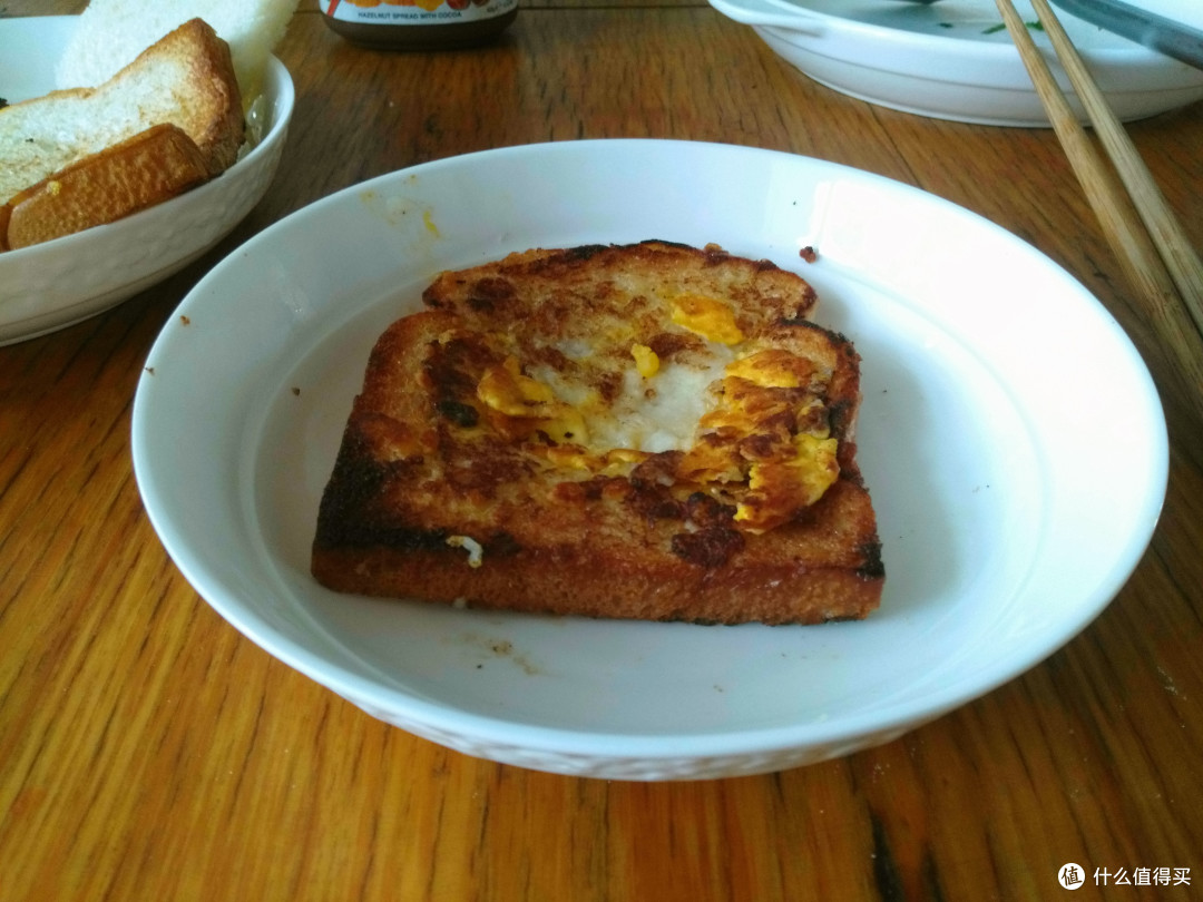 Egg in the hole — 夹心面包片 制作