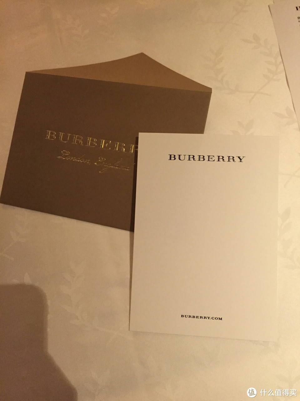 住酒店顺便买个包：在台湾网购Burberry 博柏利 女士单肩包