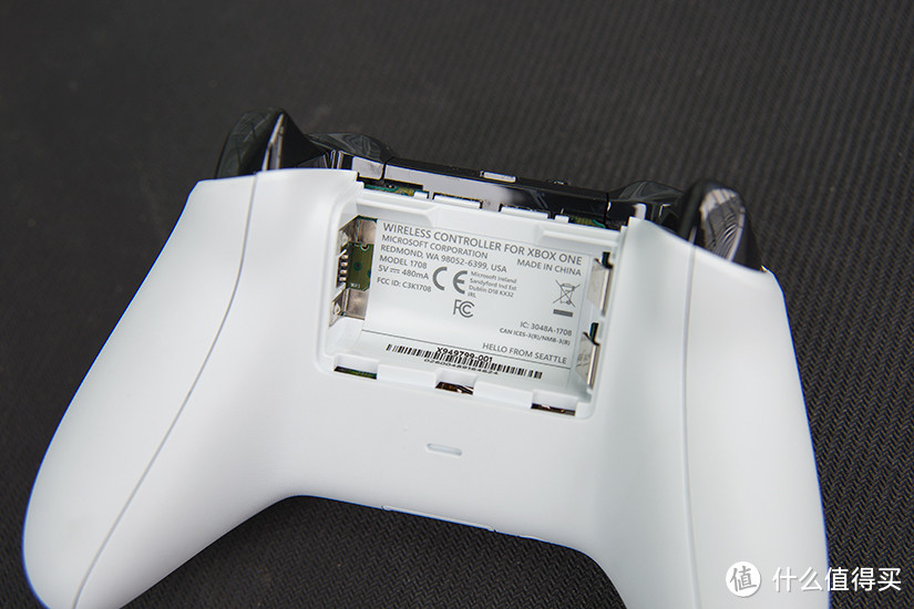 再穷也要玩光环5!Microsoft 微软 Xbox One S 游戏主机 开箱