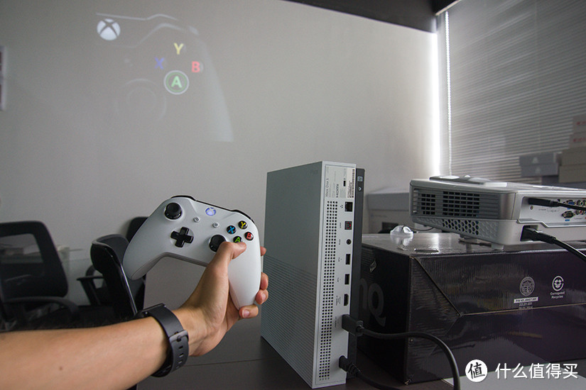 再穷也要玩光环5!Microsoft 微软 Xbox One S 游戏主机 开箱