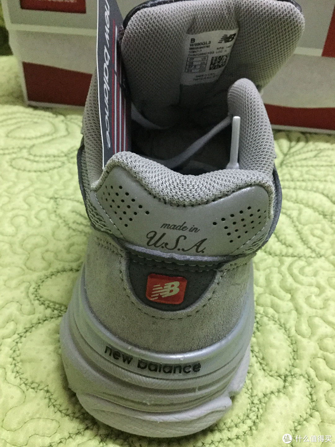 指望脚下生风的new balance 990系列跑鞋，为了霸占封面的跑鞋及跑步小白简装真人秀